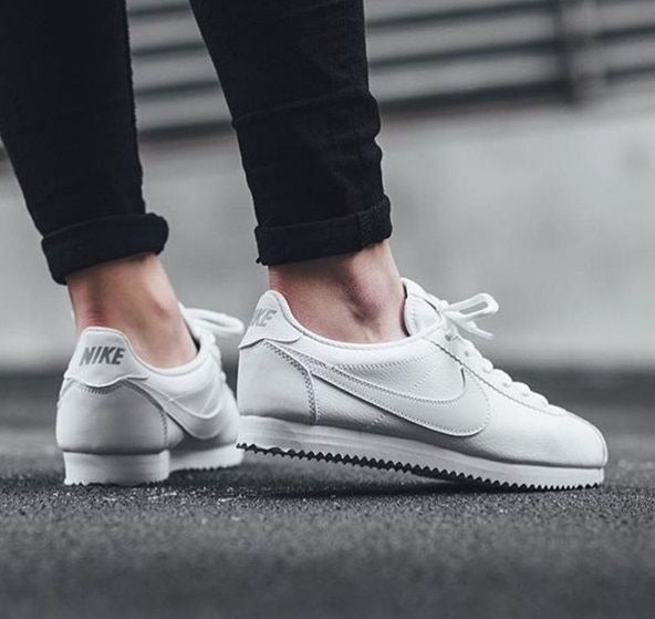 NIKE CORTEZ + CAJA